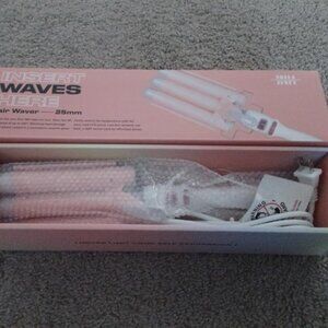INSERT NAME HERE HAIR WAVER 25 mm CAME FROM FABFITFUN BOX - NEW/NIB